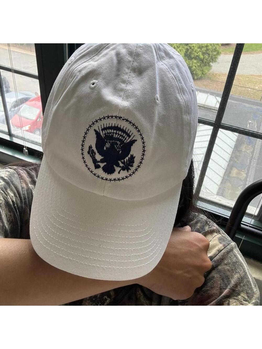 White House Historical Association Dad Hat — White Presidential Seal Cap🦅🤍 - Picture 2 of 6